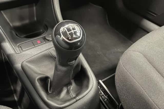 Volkswagen Up! (2021) thumbnail 17