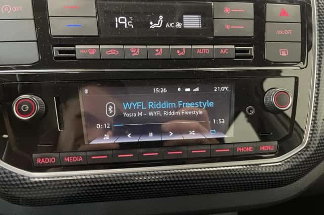 Volkswagen Up! (2021) thumbnail 19