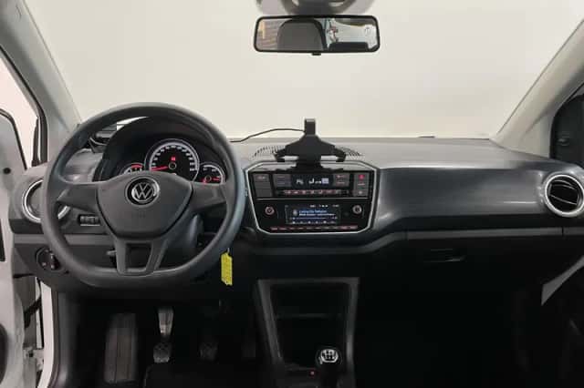 Volkswagen Up! (2021) thumbnail 20
