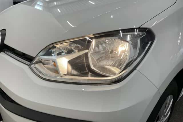 Volkswagen Up! (2021) thumbnail 25