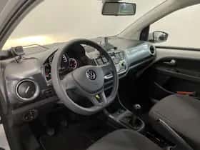 Volkswagen Up! (2021) thumbnail 10
