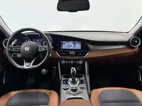 Alfa Romeo Giulia (2021) thumbnail 13