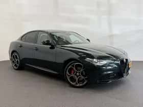 Alfa Romeo Giulia (2021) thumbnail 3