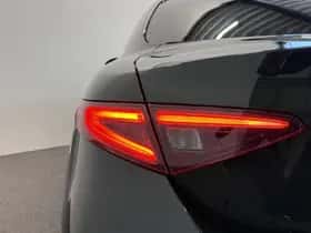 Alfa Romeo Giulia (2021) thumbnail 38