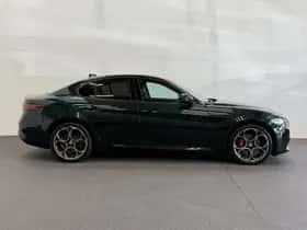 Alfa Romeo Giulia (2021) thumbnail 6