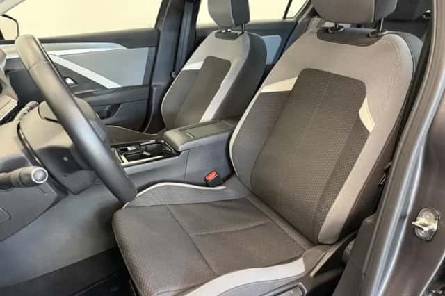 Opel Astra (2023) thumbnail 19