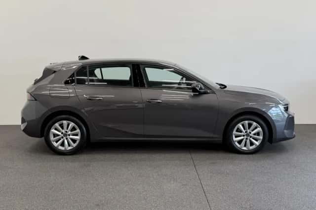 Opel Astra (2023) thumbnail 5