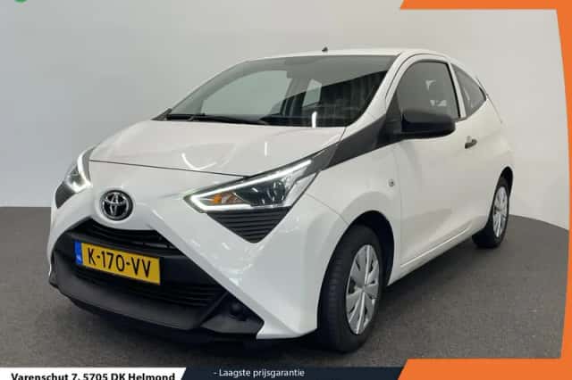 Toyota Aygo (2021) thumbnail 1