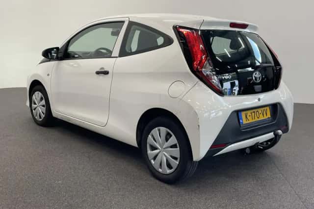 Toyota Aygo (2021) thumbnail 6