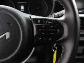 Kia Picanto (2023) thumbnail 17