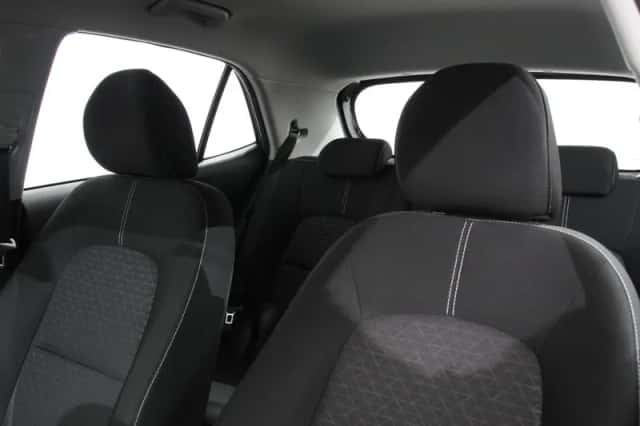 Kia Picanto (2023) thumbnail 23