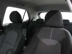 Kia Picanto (2023) thumbnail 23
