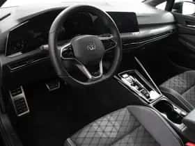 Volkswagen Golf (2024) thumbnail 2