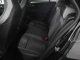 Volkswagen Golf (2024) thumbnail 11