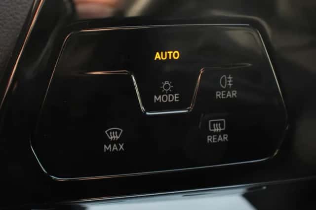 Volkswagen Golf (2024) thumbnail 14