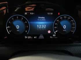 Volkswagen Golf (2024) thumbnail 18
