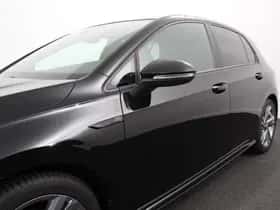 Volkswagen Golf (2024) thumbnail 28