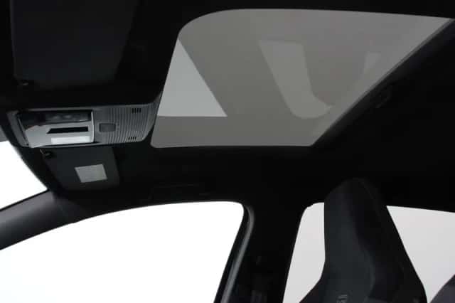 Volkswagen Golf (2024) thumbnail 32