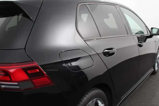 Volkswagen Golf (2024) thumbnail 35