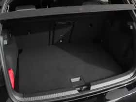 Volkswagen Golf (2024) thumbnail 37
