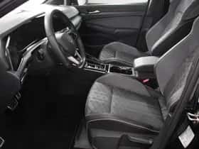 Volkswagen Golf (2024) thumbnail 9