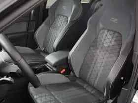 Volkswagen Golf (2024) thumbnail 10