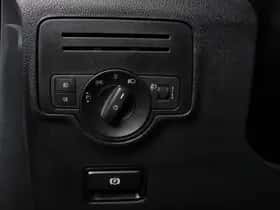 Mercedes-Benz Vito (2019) thumbnail 12