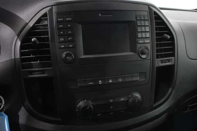 Mercedes-Benz Vito (2019) thumbnail 20