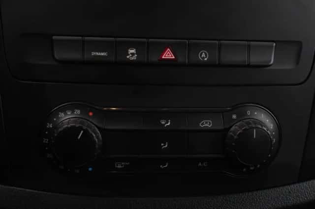 Mercedes-Benz Vito (2019) thumbnail 21
