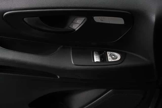 Mercedes-Benz Vito (2019) thumbnail 10