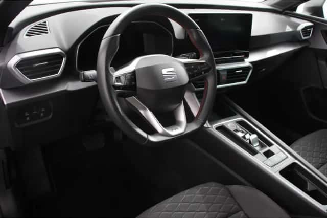 SEAT Leon (2020) thumbnail 2
