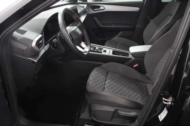 SEAT Leon (2020) thumbnail 9
