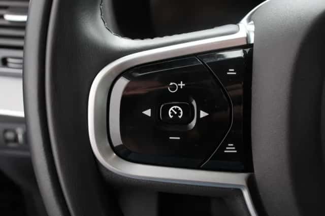 Volvo XC90 (2021) thumbnail 14