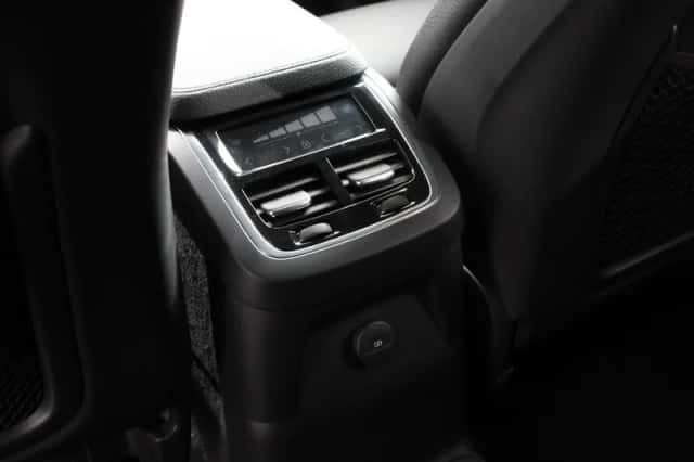Volvo XC90 (2021) thumbnail 26