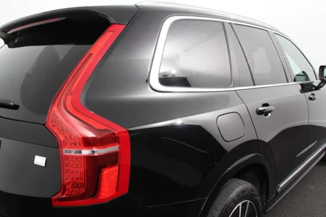 Volvo XC90 (2021) thumbnail 35
