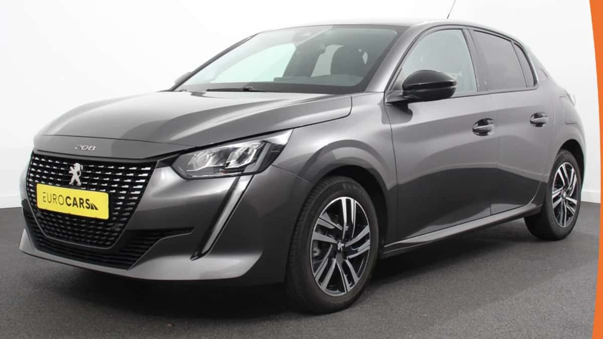 Peugeot 208 (2023) — foto 1