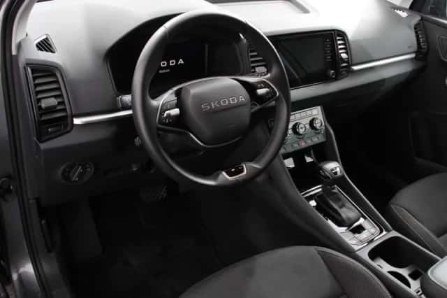 Škoda Karoq (2025) thumbnail 2