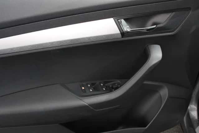 Škoda Karoq (2025) thumbnail 13