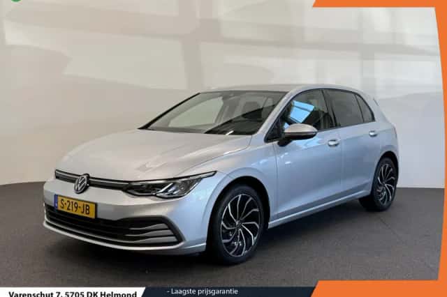 Volkswagen Golf (2023)
