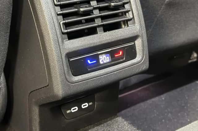 Volkswagen Golf (2023) thumbnail 12