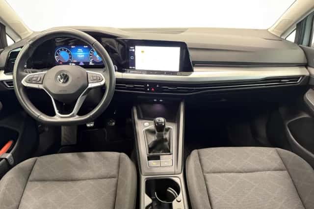 Volkswagen Golf (2023) thumbnail 13