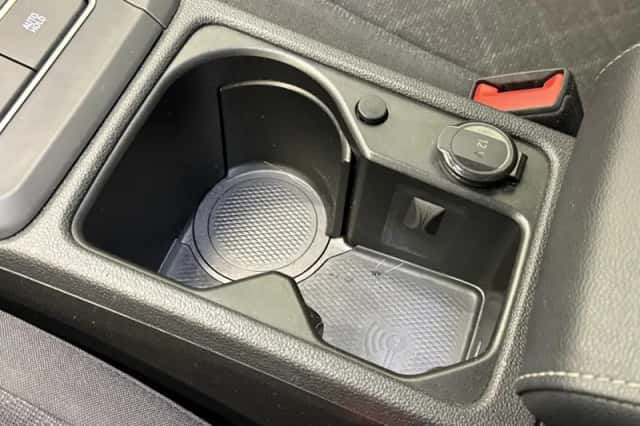 Volkswagen Golf (2023) thumbnail 21