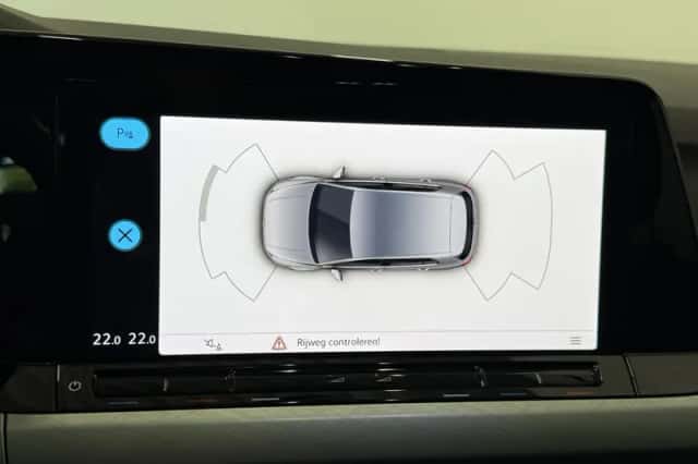 Volkswagen Golf (2023) thumbnail 29