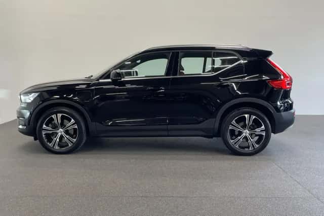 Volvo XC40 (2020) thumbnail 4