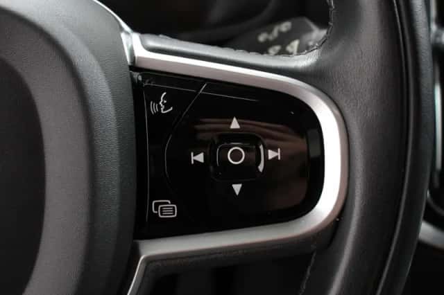 Volvo V60 (2020) thumbnail 17