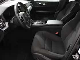 Volvo V60 (2020) thumbnail 10