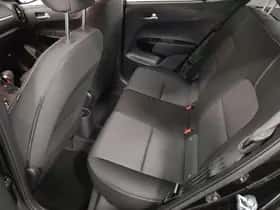 Kia Picanto (2022) thumbnail 9