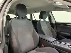 Volkswagen Passat (2025) thumbnail 11