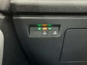 Volkswagen Passat (2025) thumbnail 14