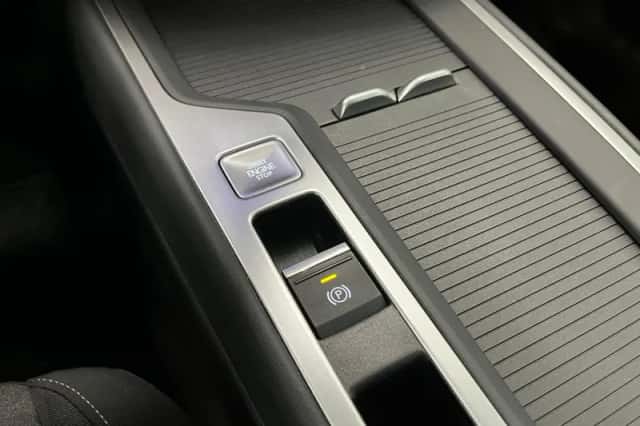 Volkswagen Passat (2025) thumbnail 26